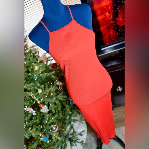 NWT! ZARA Fitted Red Strappy Ribbed Midi Dress - Picture 7 of 15